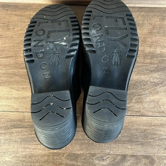 Fly London Black Suede Low-Ankle Slip-on Bootie Size 39 - Picture 10 of 11